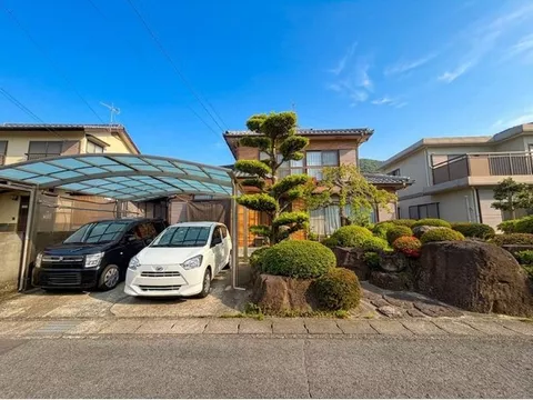 ◆Parking for 2 cars possible☆◆Spaciously designed 4LDK☆