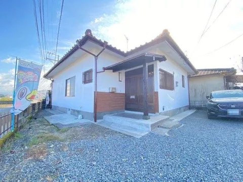 ☆New plumbing (kitchen, washbasin, bathroom) replaced♪ Exterior walls and roof painted♪☆