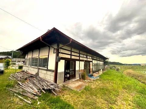 Shirakawa City, Odakawababa (Kudan Station) Single-story building 4LK
