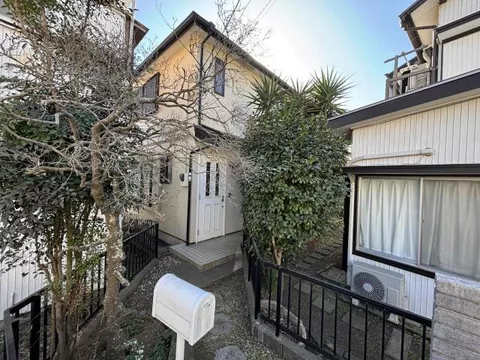 Nagai 1-chome, Yokosuka-shi, Kanagawa (Misakiguchi station) 2F 4LDK

7,880,000 yen