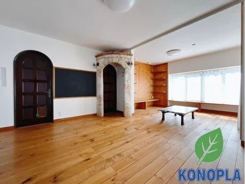 ☆Renovated property☆■Land area of 136 tsubo■Carport parking for 3 cars + space for 2 more