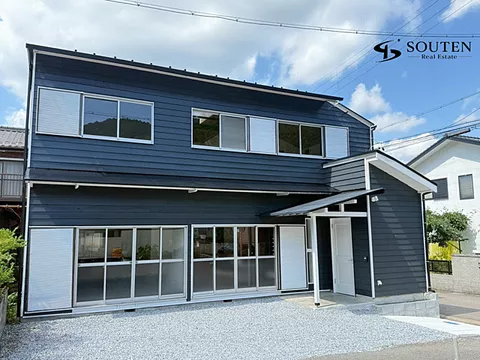 Used single-family home, 4-minute walk from Hotarugaoka bus stop