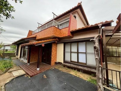 Spacious 80 tsubo 6DK house ♪ Very clean interior ♪ Quiet residential area