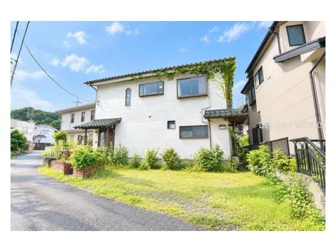 7-minute walk to Buko Station, residential property with store! Recommended for business or hobby use