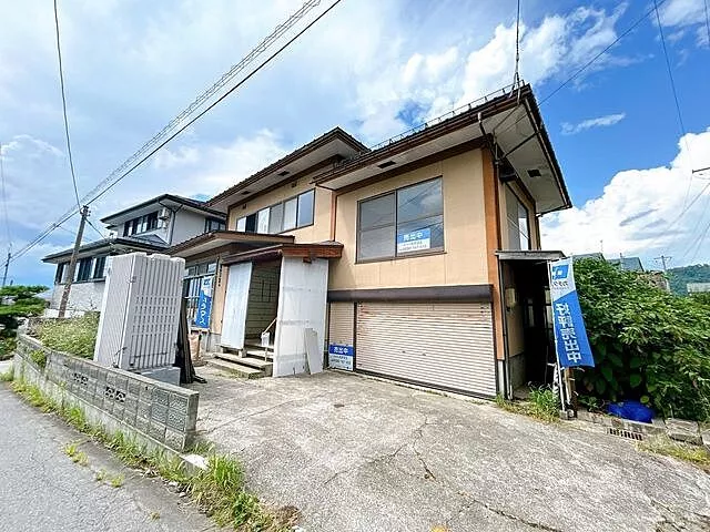 Used single-family home in Murayama City, Tateoka, Fueda 1-chome
