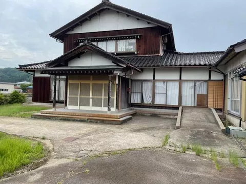 Takaoka City, Fukuoka Town, Tsuchiya (Fukuoka Station) 2-story 15LDK