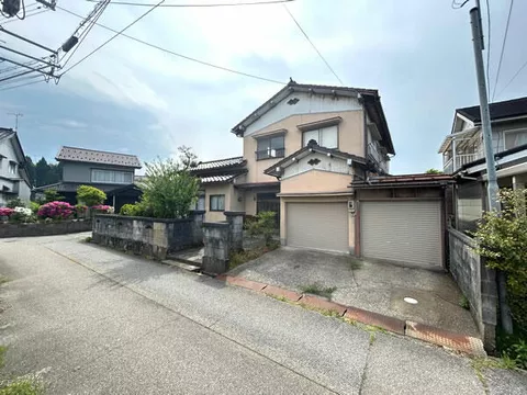 Himi City, Yanagida (Himi Station) 2-story 7DK