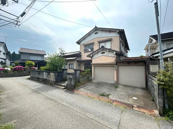 Himi City, Yanagida (Himi Station) 2-story 7DK