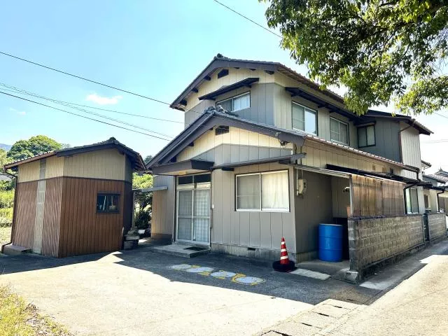 Hanada, Tsuruugi-cho, Mima-gun (Awa-Hanada Station) 2-story building 8DK