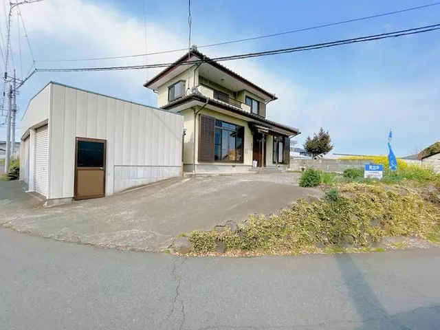 【Open House】4DK with parking for 3 or more cars and garden space!