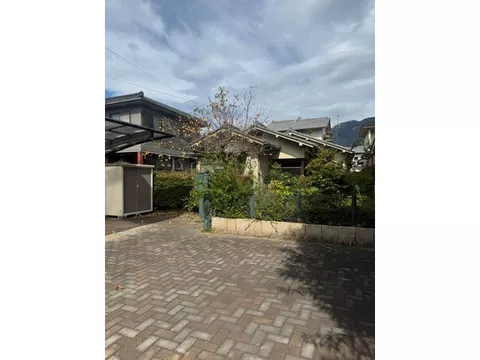 【Price Revision】◆7DK・Land area 97 tsubo◆Good sunlight, ideal for home gardening