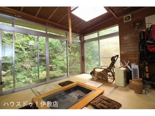 A used house where you can enjoy an irori and rich nature, 7DK, spacious land of 147.8 tsubo