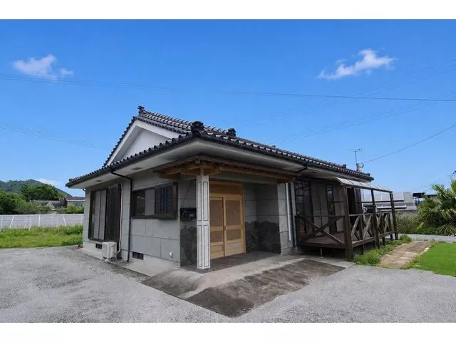 Fully renovated, property with garage (warehouse)♪ Bright indoors and beautiful