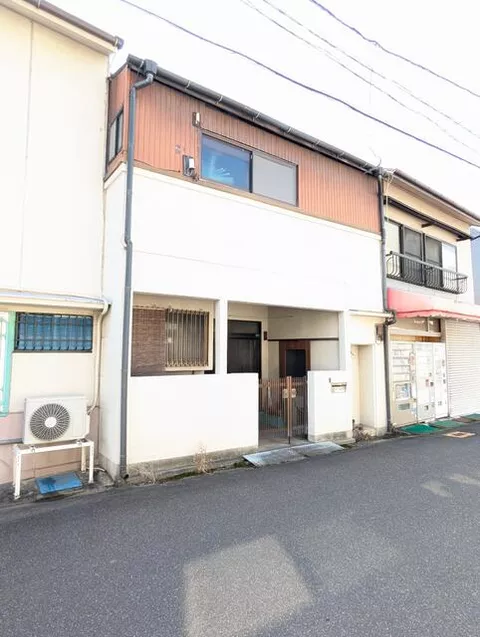Takamatsu City, Taga Town 3-chome (Hanazono Station) 2-story building 3SK