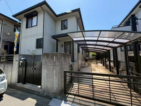 Wakayama City Rokushutani (Rokushutani Station) 2-story building 3SLDK
