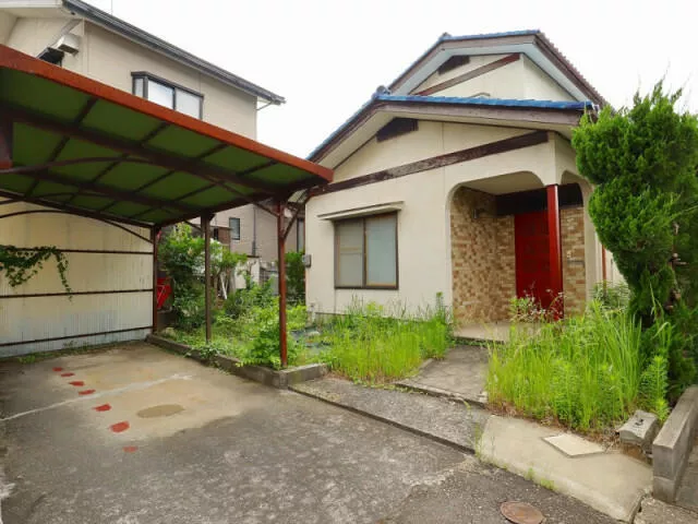 Toyama City, Hongō Town (Minami-Toyama Ekimae Station) 2-story 4DK