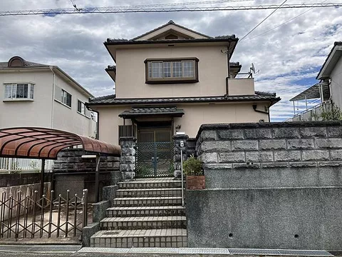 Used single-family home, Kintetsu Minami Osaka Line, Rokuta Station, 18 minutes on foot