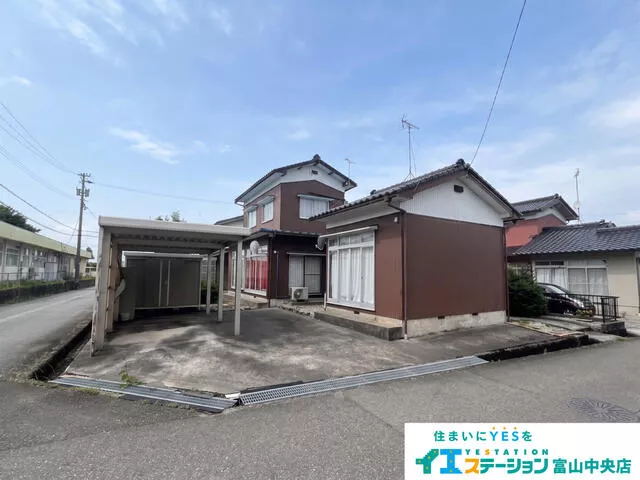 Toyama City, Tsukimi-cho 4-chome (Kaihatsu Station) 2-story 5DK