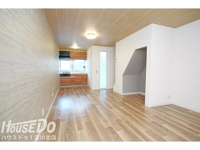 Available for viewing today / Fully renovated! Two-story property recommended for investment♪