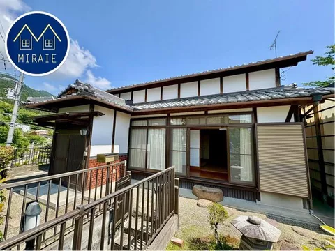 A Japanese modern renovated used house has appeared in Sakamoto 8-chome! The snow-view sliding doors and spacious engawa are lovely☆