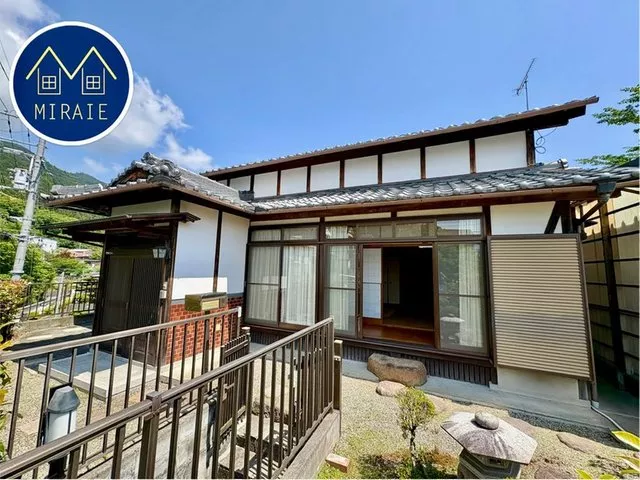 A Japanese modern renovated used house has appeared in Sakamoto 8-chome! The snow-view sliding doors and spacious engawa are lovely☆