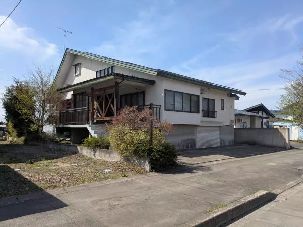 Yonezawa City, Mansei Town, Kuwayama, 2-story building, 4DK