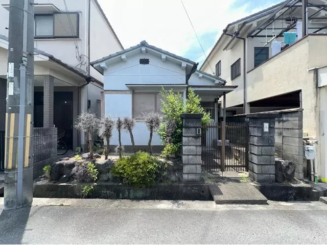 / Immediate viewing available / 12-minute walk from Tsukiyama Station, compact single-story building is also great for investment properties ◎