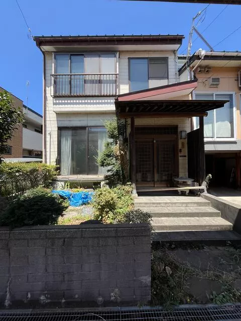 Joetsu City, Inada 2-chome (Takada Station) 2-story building 6DK