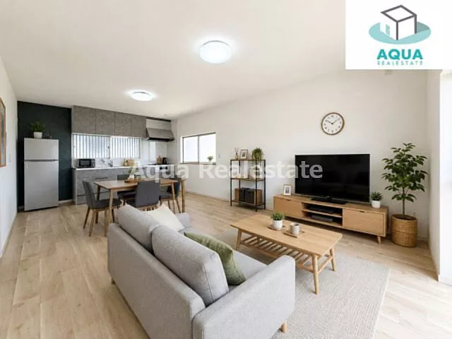 Used single-family home 4.9 km from JR Dosan Line Zenigata Station