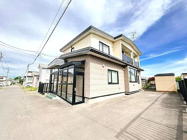 Used single-family home in Okitsu 2-chome, Kushiro City