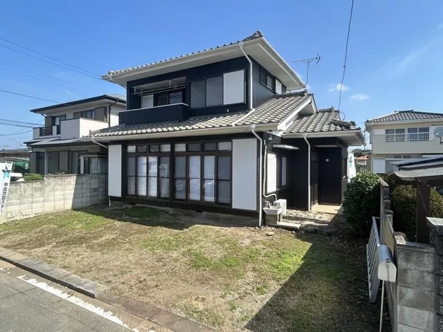 From 40,000 yen per month / Renovated property completed! Parking for 3 cars available!