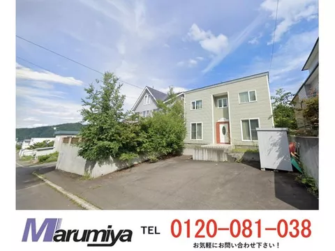 Spacious 5LDK with parking for 3 cars | A high-quality lifestyle achieved with a separated living-dining design