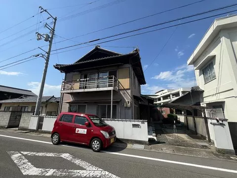 Takuma Town, Mitoyo City (Takuma Station) 2-story 9DK