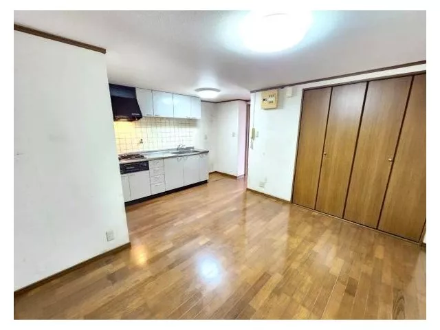 / A 3LDK house with ample storage / ● Suitable as a residence or investment property ◎