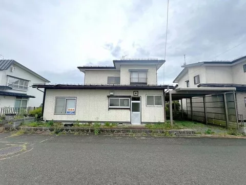 ■Recommended for families as it is a 1-minute walk to the park! ■Approximately 100 tsubo in size