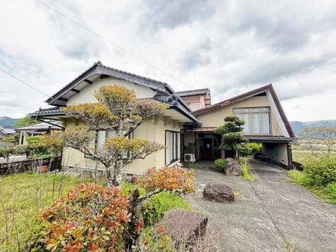 Imacho (Aso Station) 8 million yen
