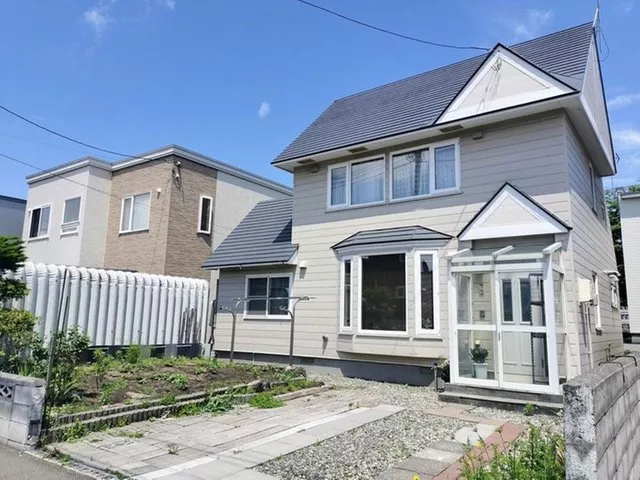 South-facing, parking for 2 cars! A 4LDK house over 62 tsubo