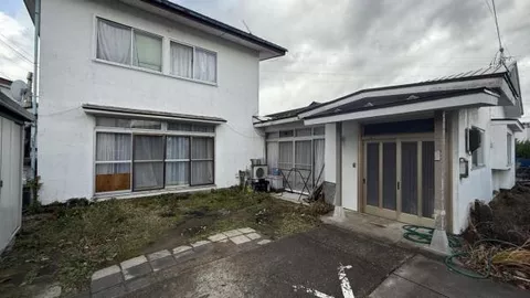 Akita City, Shōgunyō Minami 3-chōme (Tsuchizaki Station) 2-story building 5LDK