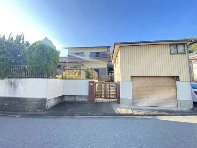 Wakayama City, Naokawa (Rokutatsu Station) 2-story 7LDK