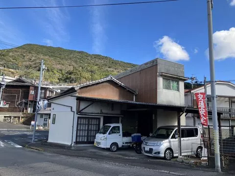 Sasebo City, Kozasebo Town (Nakasasebo Station) 3-story building 3LDK