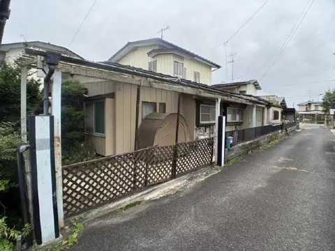 Tome-shi, Ishigoe-cho, Nango, Aza-Koyachimae (Ishigoe Sta.) 2F 5DK

1.3 million yen