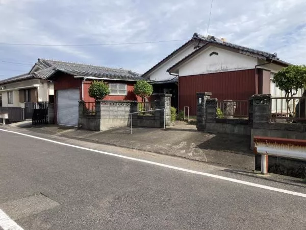 Miyakonojo City, Shimokawahigashi 1-chome (Miyakonojo Station) Single-story building 5DK