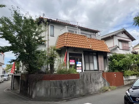 Wakayama City, Wakagawacho (Kimiidera Station) 2 stories above ground, 1 basement 6DK
