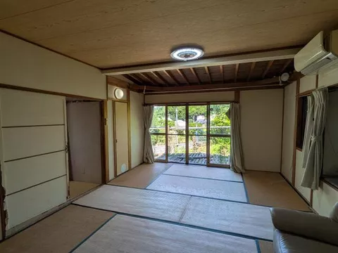 Onga-gun, Onga Town, Beppu (Ongagawa Station) Single-story building 5DK
