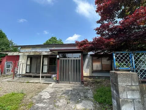 Aza Nakajima, Sotooka, Mitane-cho, Yamamoto-gun (Kitakanaoka Sta.) Single story house, 4DK

Single-storied house 4DK 900,000 yen