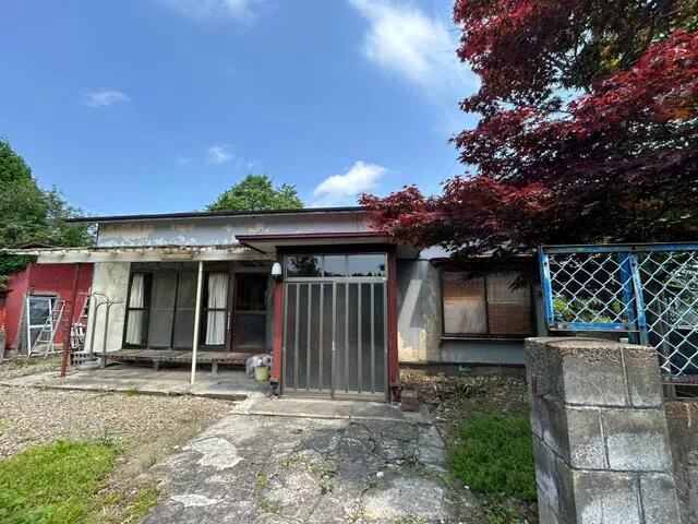 Aza Nakajima, Sotooka, Mitane-cho, Yamamoto-gun (Kitakanaoka Sta.) Single story house, 4DK

Single-storied house 4DK 900,000 yen