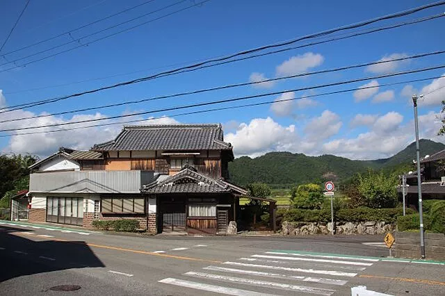 Used single-family home Udasaka  Used house