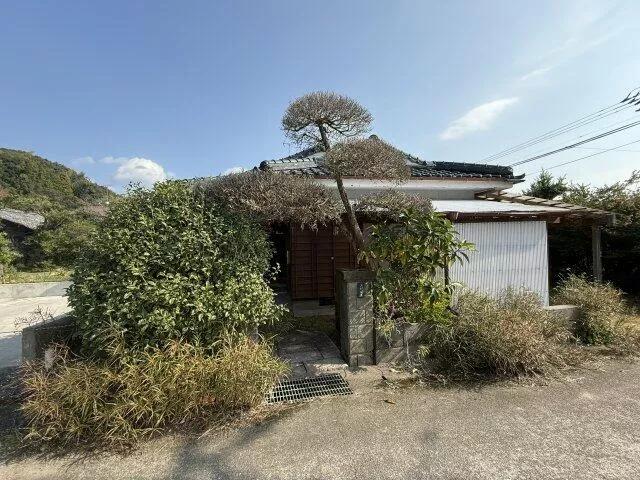 Hioki-shi, Suikamicho, Tajiri (Satsumamatsumoto station) Single-story building, 4LDK

1.5 million yen