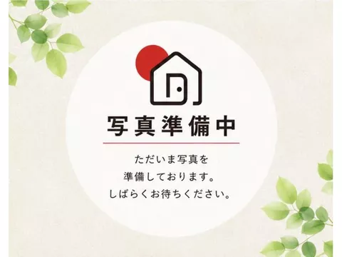 Renovation completed in August of the 8th year of Reiwa♪ Bright 4LDK! Close to shopping and restaurants.
