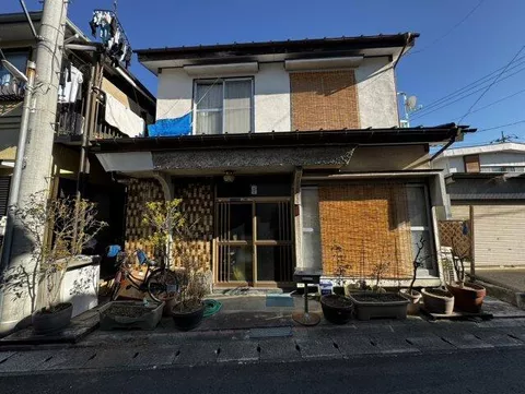 Kofu-shi, Kofu Sumiyoshi 5-chome (Kai Sumiyoshi Sta.) 2F 4DK

5,000,000 yen